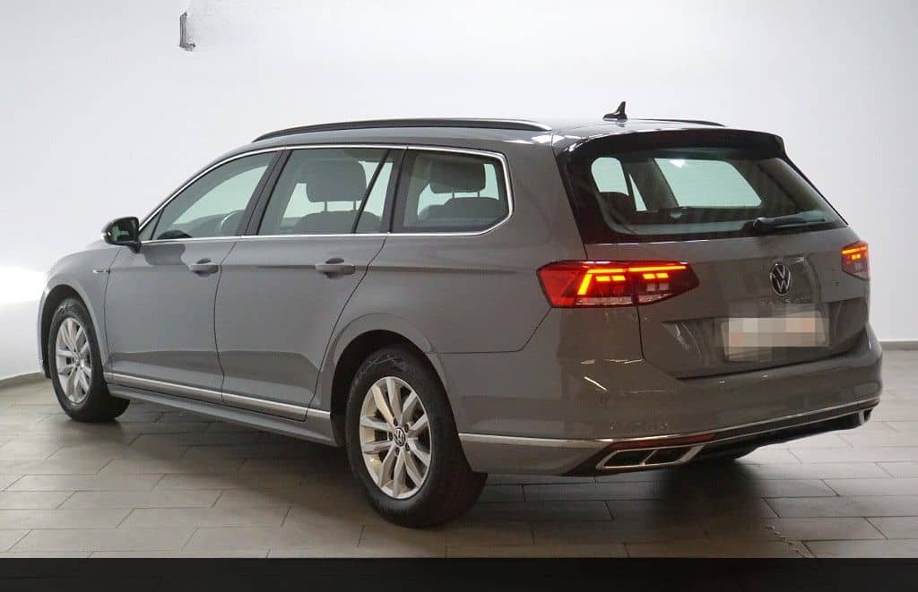 Volkswagen Passat 2.0TDI DSG R-Line Pano AHK LEDER NAVI LED foto 7
