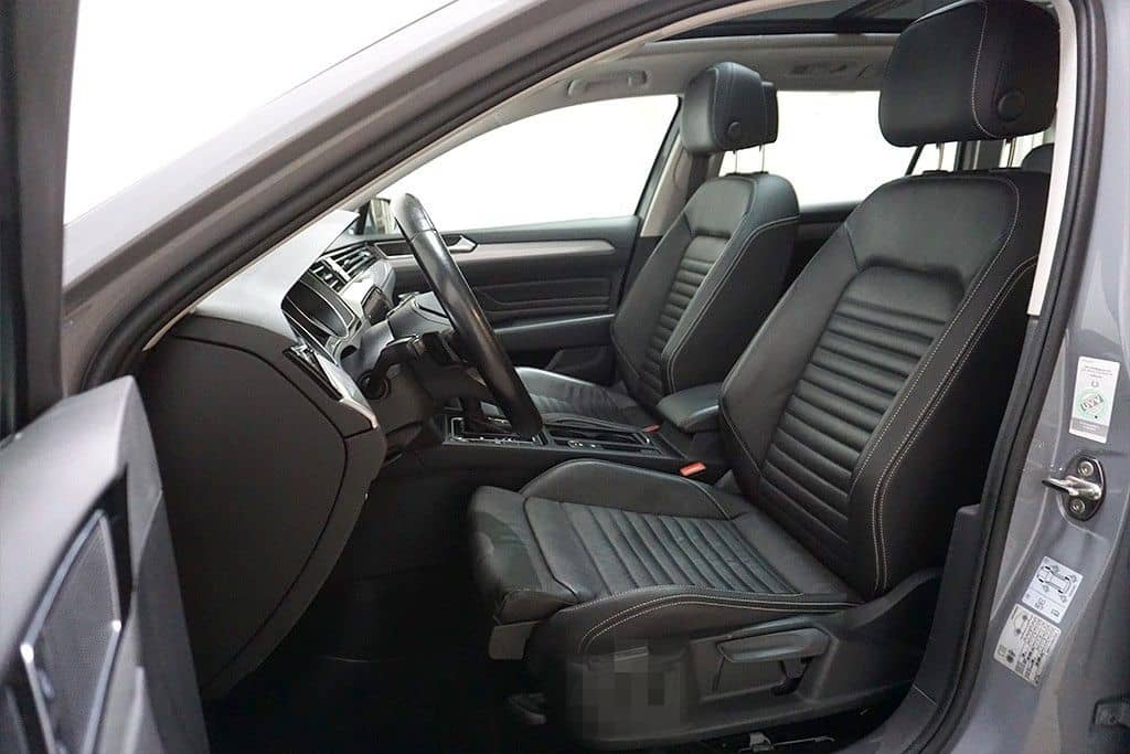 Volkswagen Passat 2.0TDI DSG R-Line Pano AHK LEDER NAVI LED foto 8