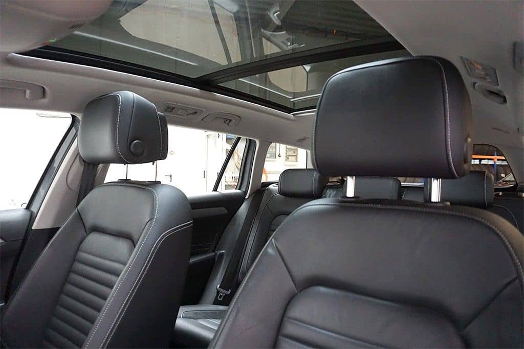 Volkswagen Passat 2.0TDI DSG R-Line Pano AHK LEDER NAVI LED foto 9