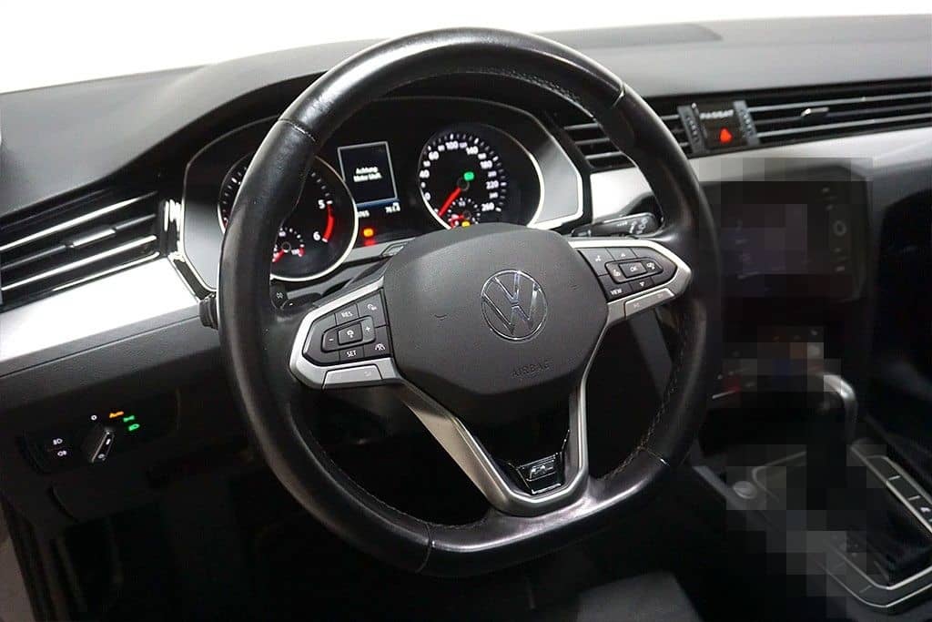 Volkswagen Passat 2.0TDI DSG R-Line Pano AHK LEDER NAVI LED foto 10