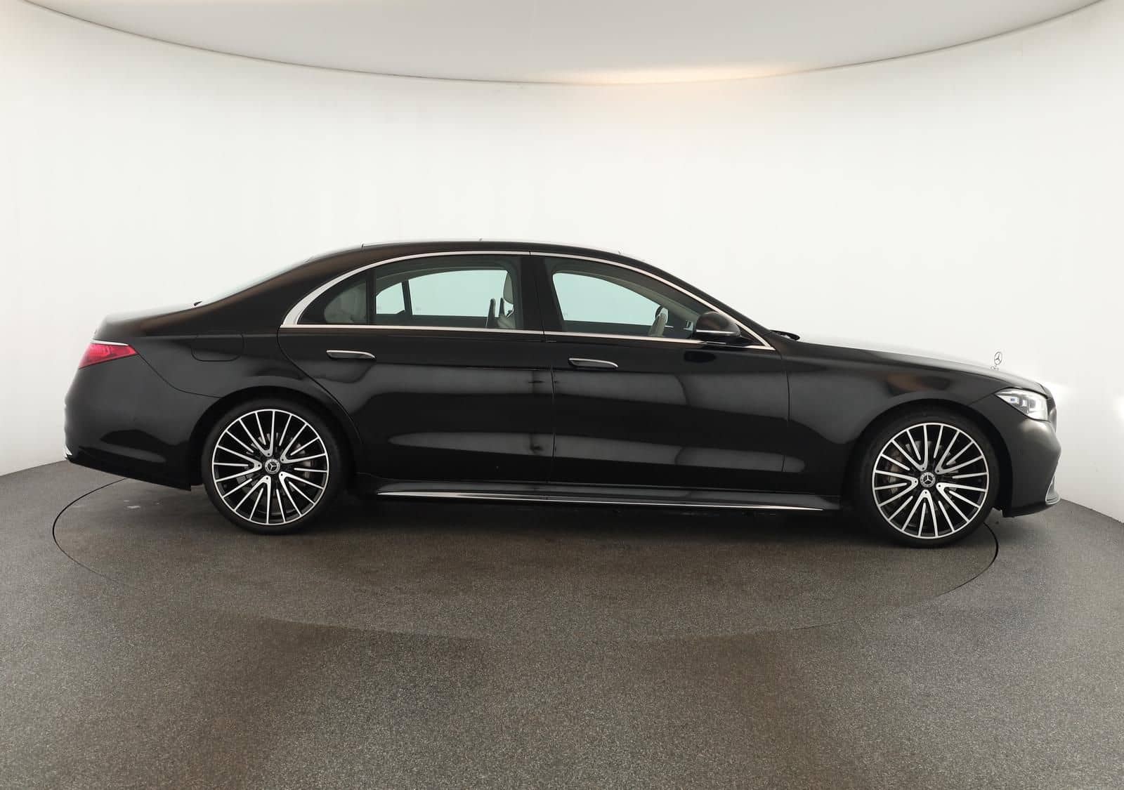 Mercedes-Benz S 400 d 4M lang AMG DIGITAL Pano HUD HighEnd 21" foto 6