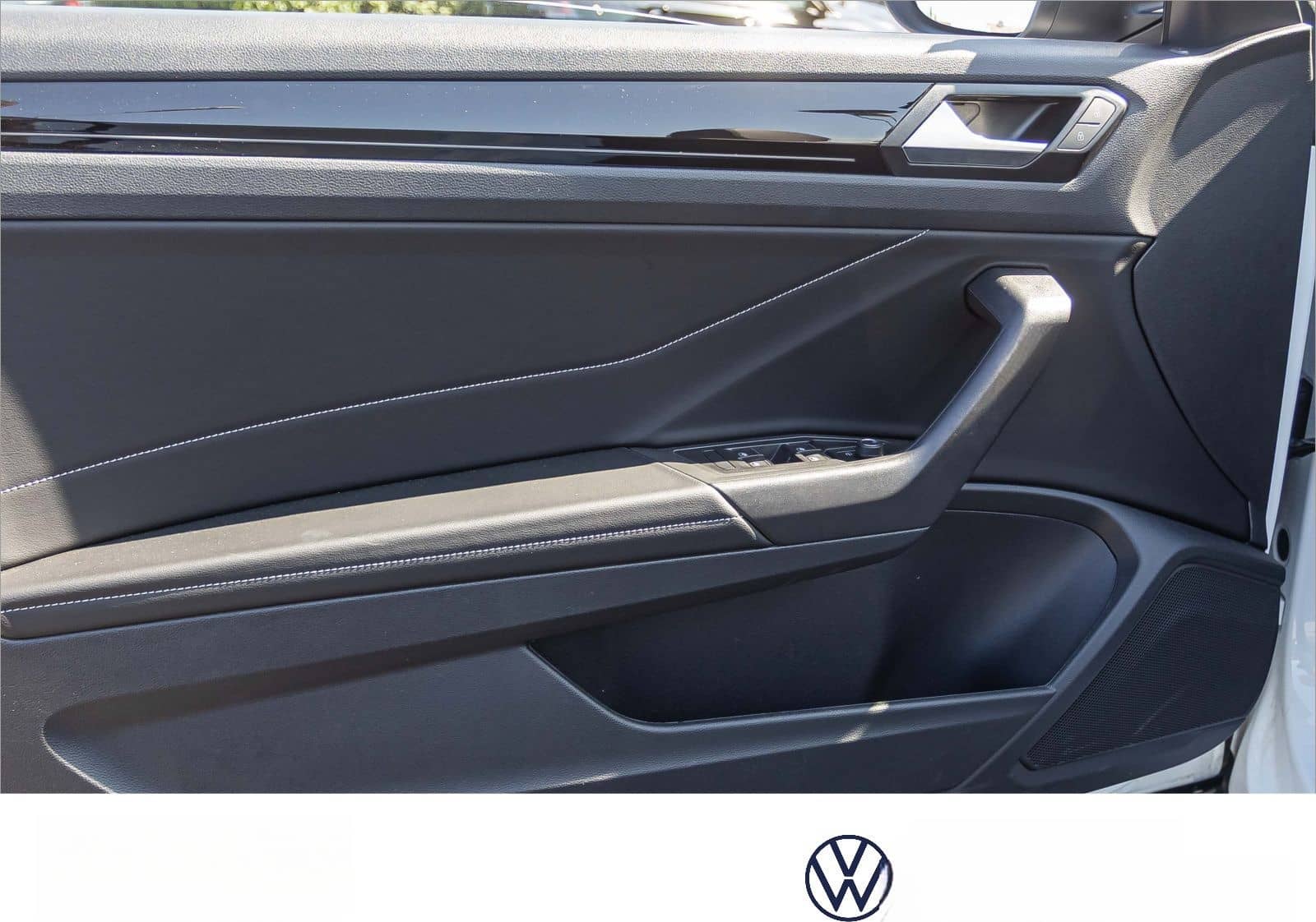 Volkswagen T-Roc Cabriolet 1.5 TSI "R-Line" DSG Navi LED Di foto 9