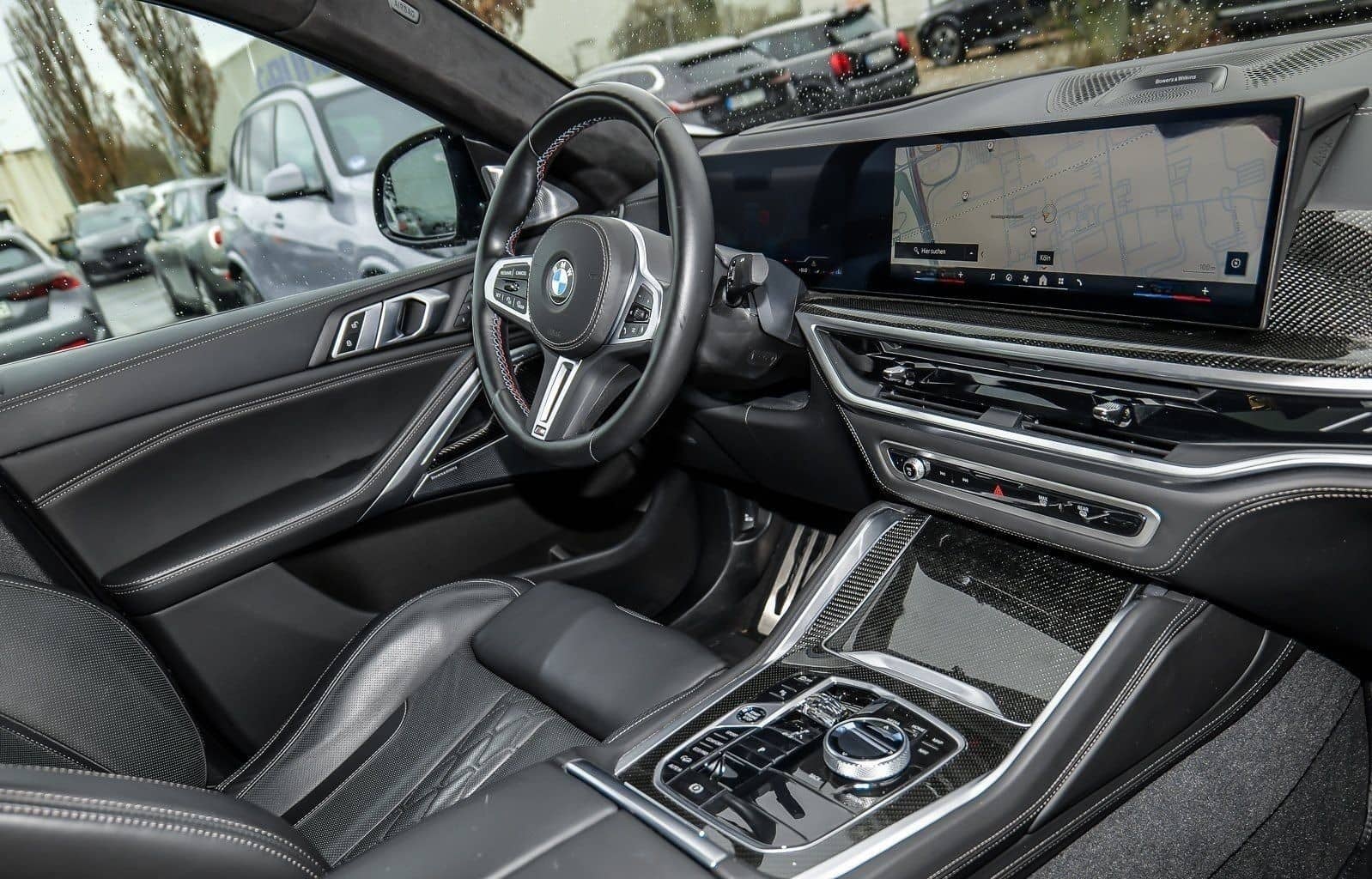 BMW X6 M60i xDrive M Sport PANO HUD ACC RFK NAVI LED foto 16