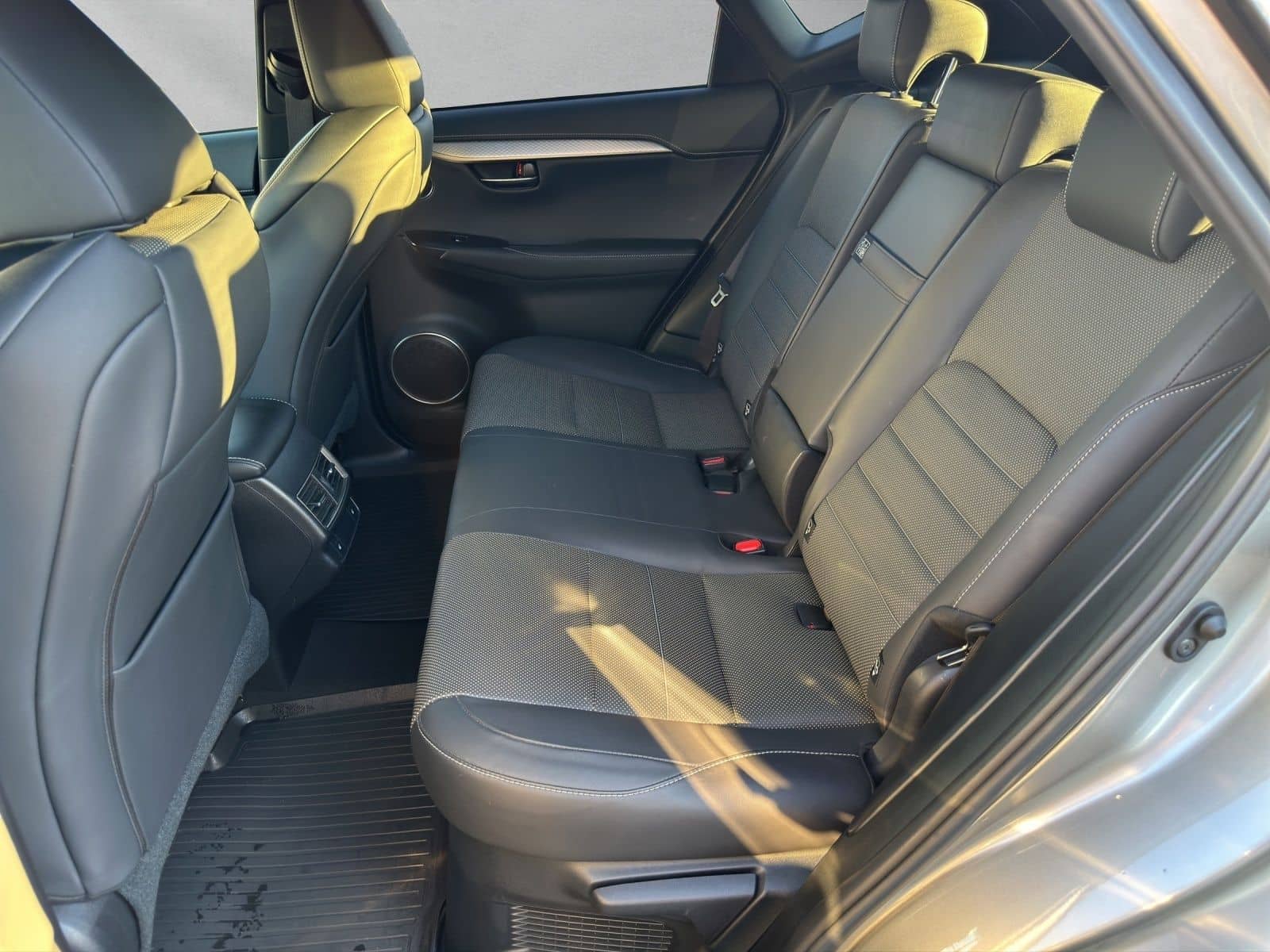 Lexus NX 300 h*F-Sport*PANO*360KAMERA* 15J-GARANTIE foto 16