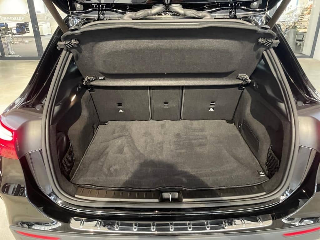 Mercedes-Benz GLA 180 AMG AHK Pano LED KeyLess SHZ Sport Navi foto 12