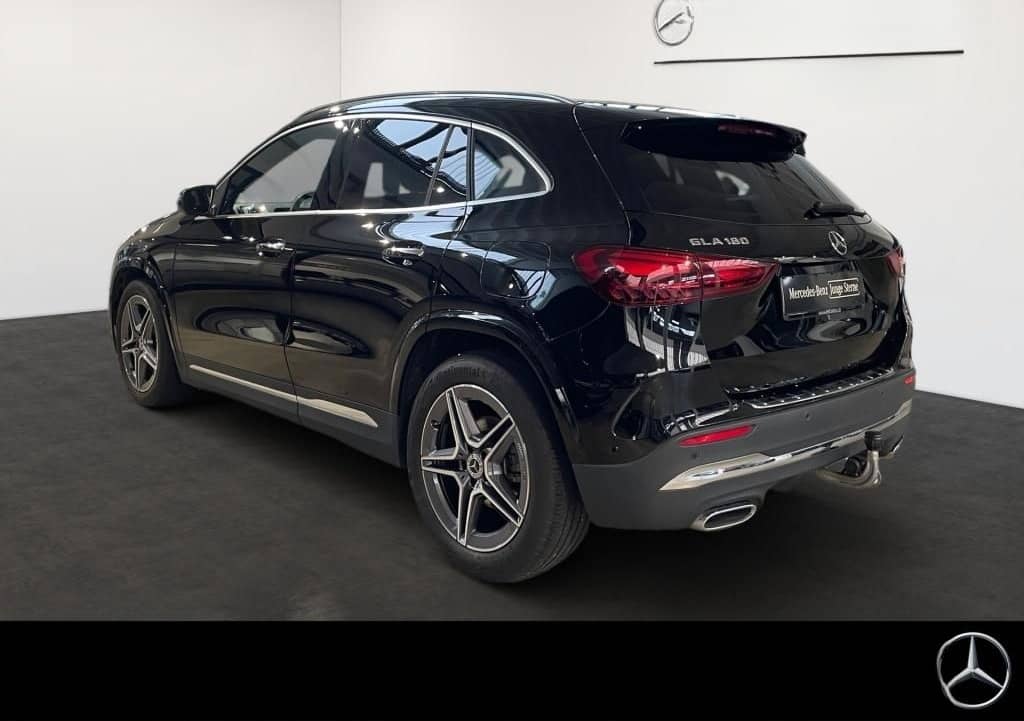 Mercedes-Benz GLA 180 AMG AHK Pano LED KeyLess SHZ Sport Navi foto 4