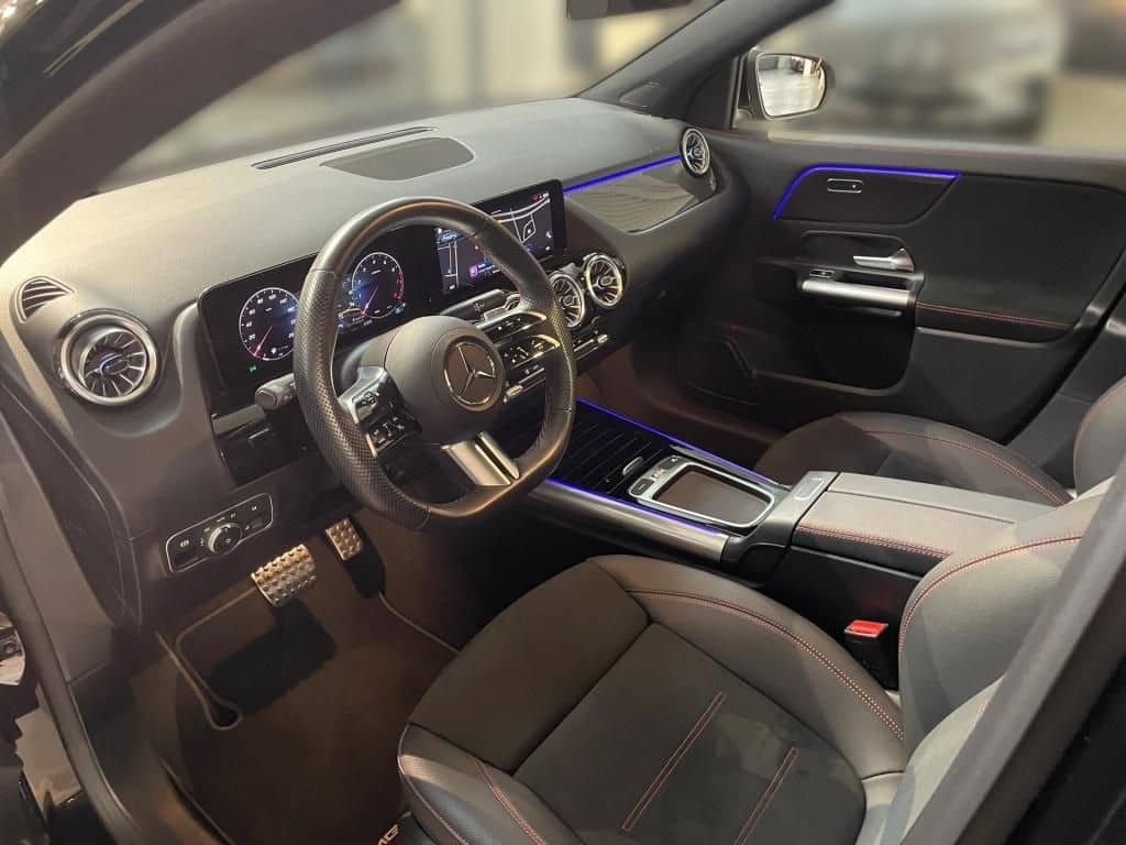 Mercedes-Benz GLA 180 AMG AHK Pano LED KeyLess SHZ Sport Navi foto 7