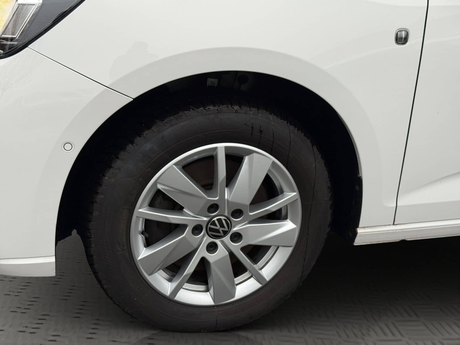 Volkswagen Caddy 1.5 TSI Life NAVI+REGENSENSOR+SITZHZG. foto 8