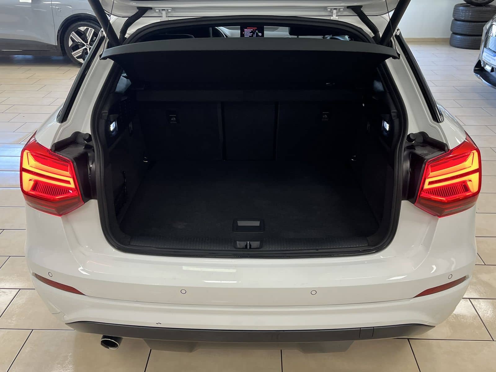 Audi Q2 30 TDI sport*R-Cam*Pano*SHZ*LED*PDC*Navi*ACC* foto 6