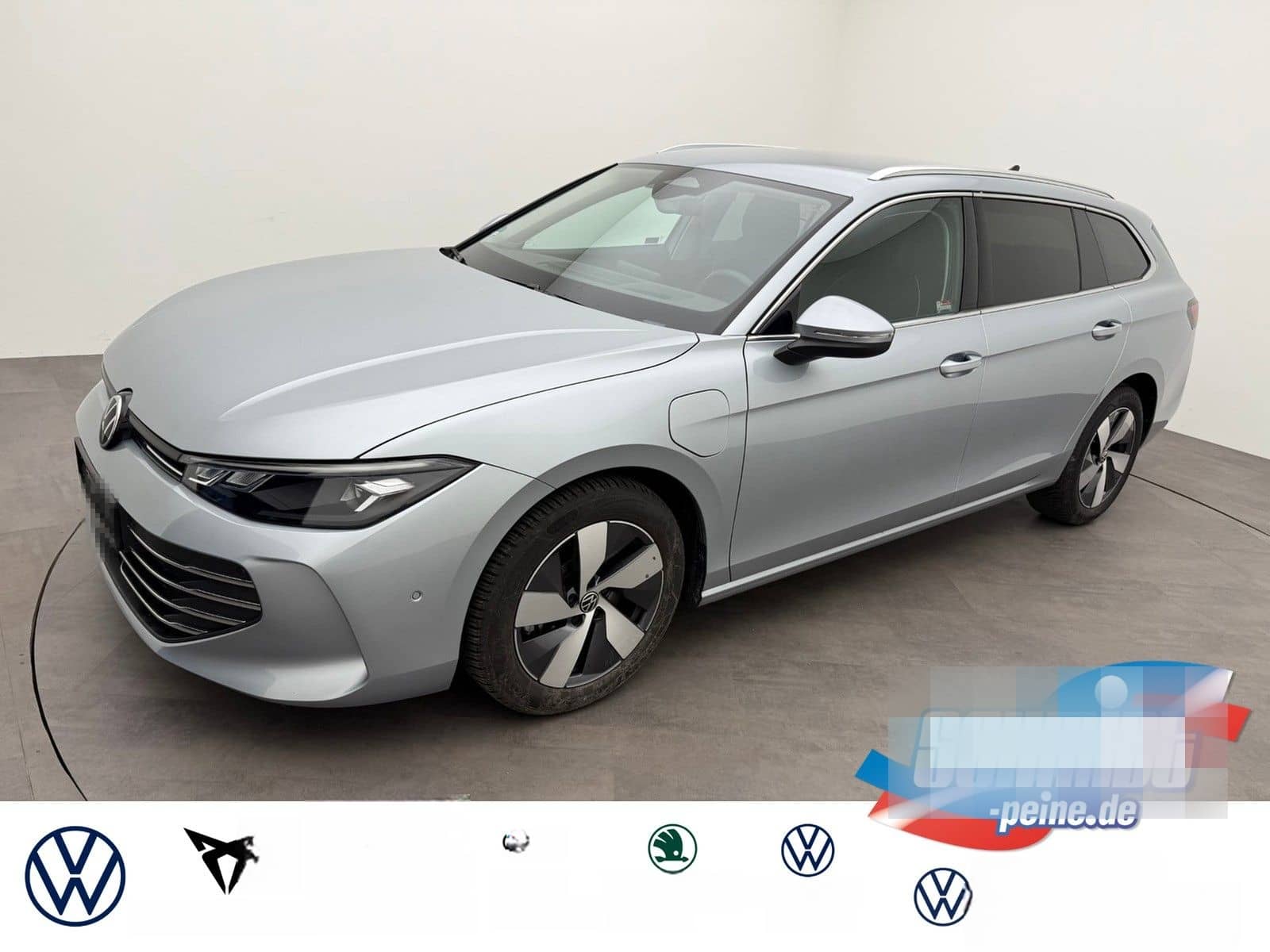 Volkswagen Passat Variant PA 1.5 eHybrid Business HeadAHK foto 1