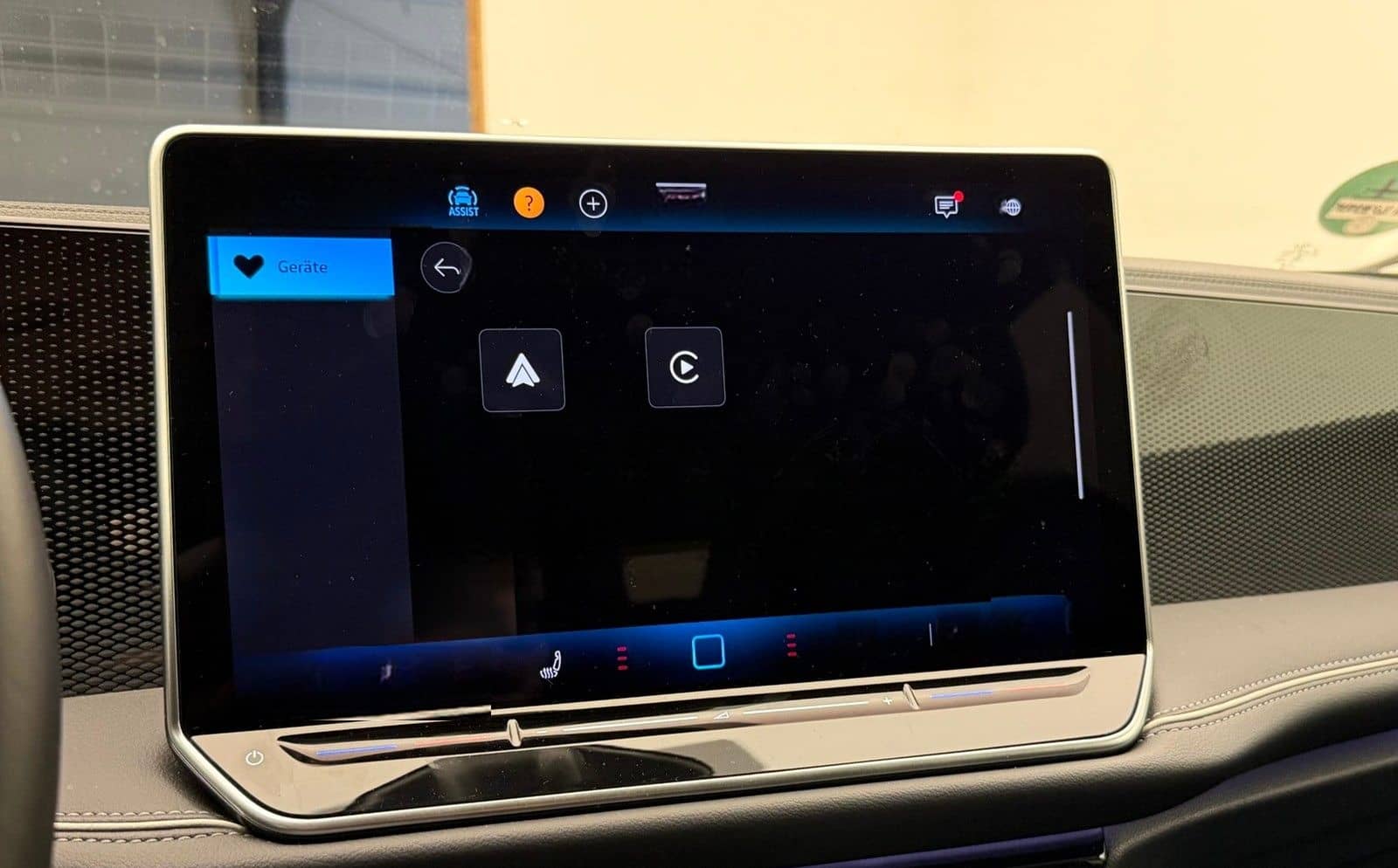 Volkswagen Passat Variant PA 1.5 eHybrid Business HeadAHK foto 10