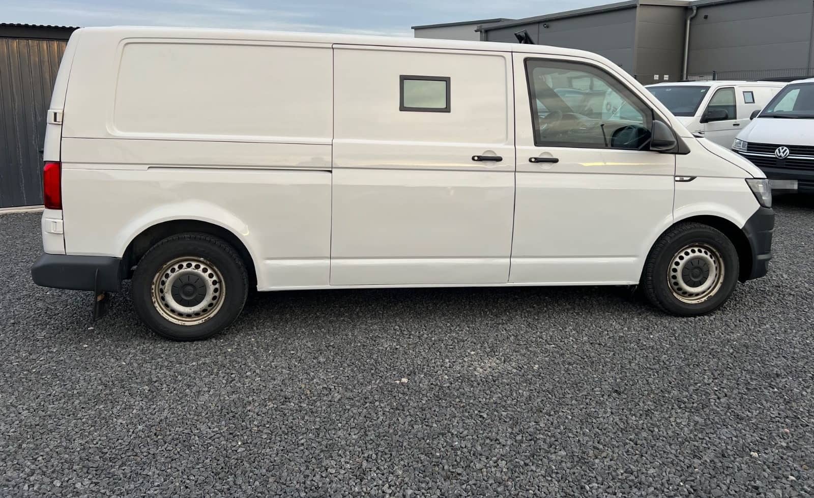 Volkswagen T6 Lang*GELDTRANSPORTER*GEPANZERT*ARMORED*140PS* foto 6