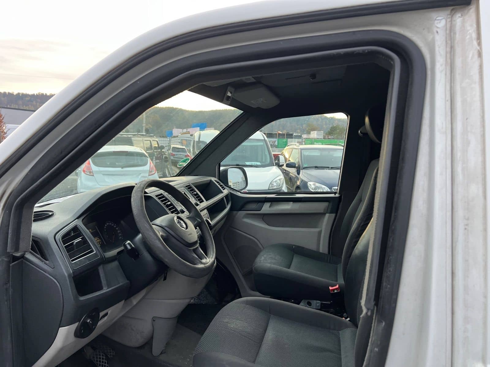 Volkswagen T6 Lang*GELDTRANSPORTER*GEPANZERT*ARMORED*140PS* foto 10