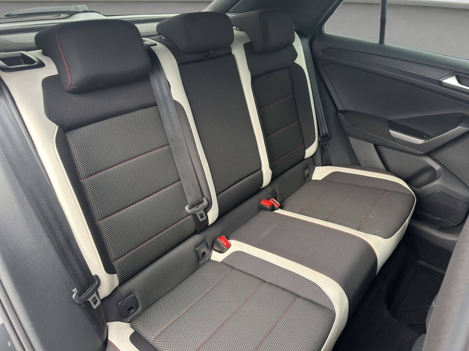 Volkswagen T-Roc 2.0TSI*SPORT*4M*STANDH*AHK*NAV*LED*ACC*L&S foto 19