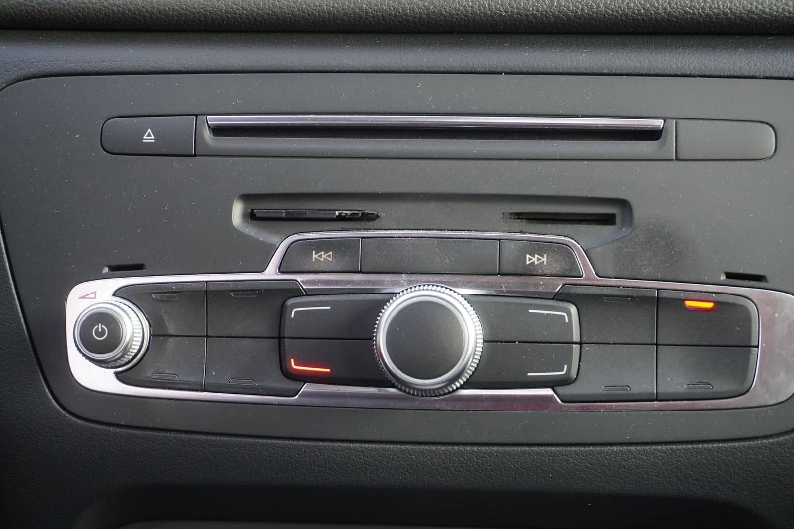 Audi Q3 1.4 TSI S-Tronic LED Navi Tempomat PDC foto 14