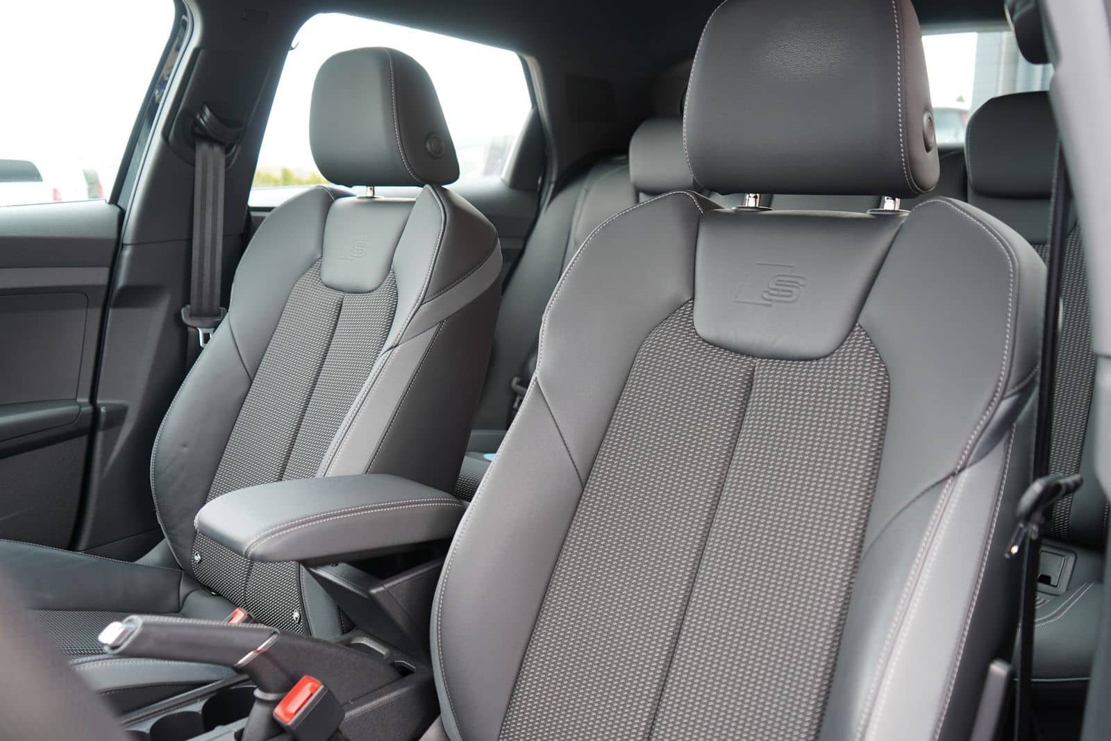 Audi A1 Citycarver 25 TFSI S-Line LED Navi PDC DAB foto 11