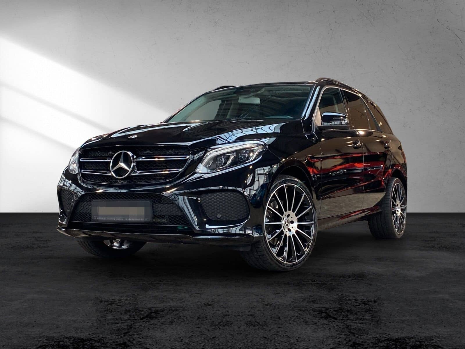 Mercedes-Benz GLE 350 d 4M AMG Line AIRM AHK Pano Kamera Totw. foto 2