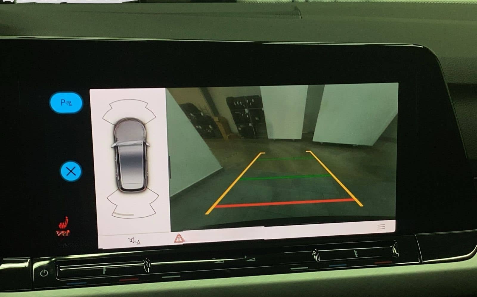 Volkswagen Golf 2.0 TDI DSG LIFE NAVI ASSIST KAMERA foto 17