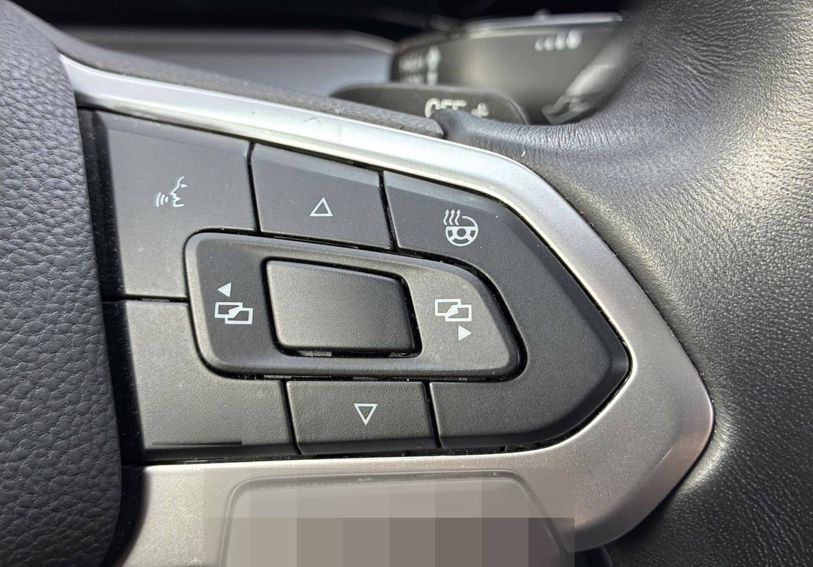 Volkswagen Golf VIII 2.0 TDI Active DSG *PANO*AHK*HuD*ACC* foto 13