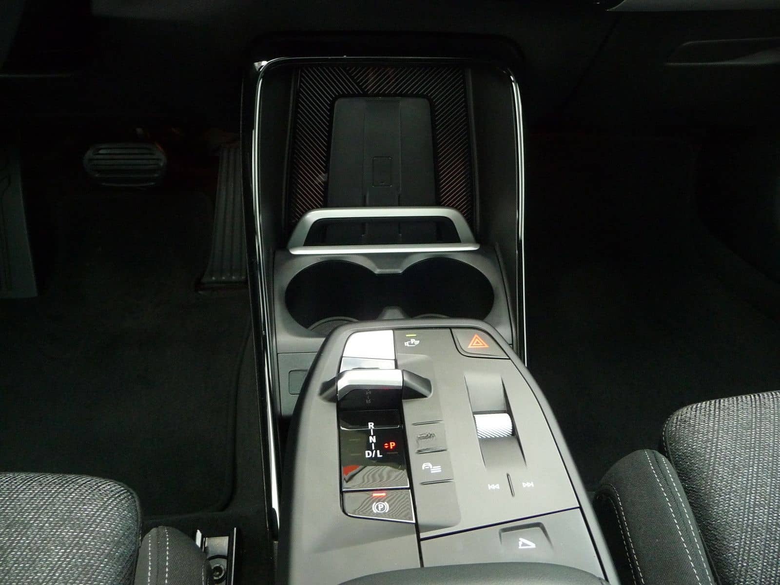 BMW X1 20 i sDrive Aut. PANO/AHK/Premium+TravelPaket foto 11