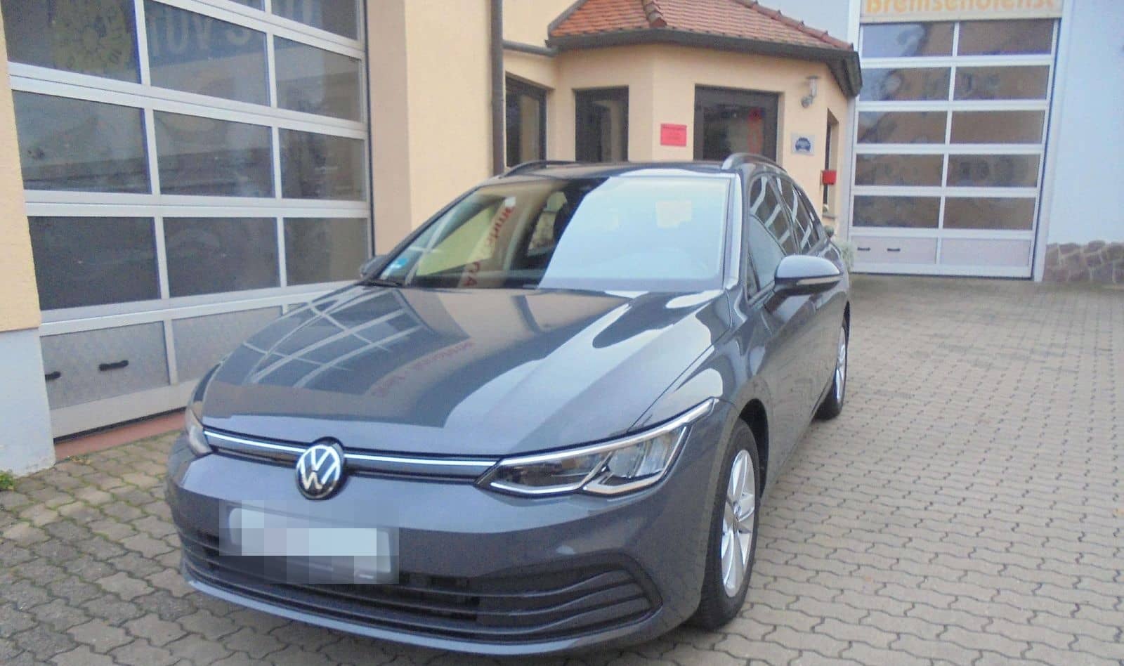 Volkswagen Golf Variant Golf VIII Variant 1.0 TSI foto 1