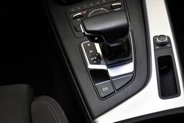 Audi A4 Avant 40TFSI S tronic sport NAVI/XENON/SITZHZ foto 6