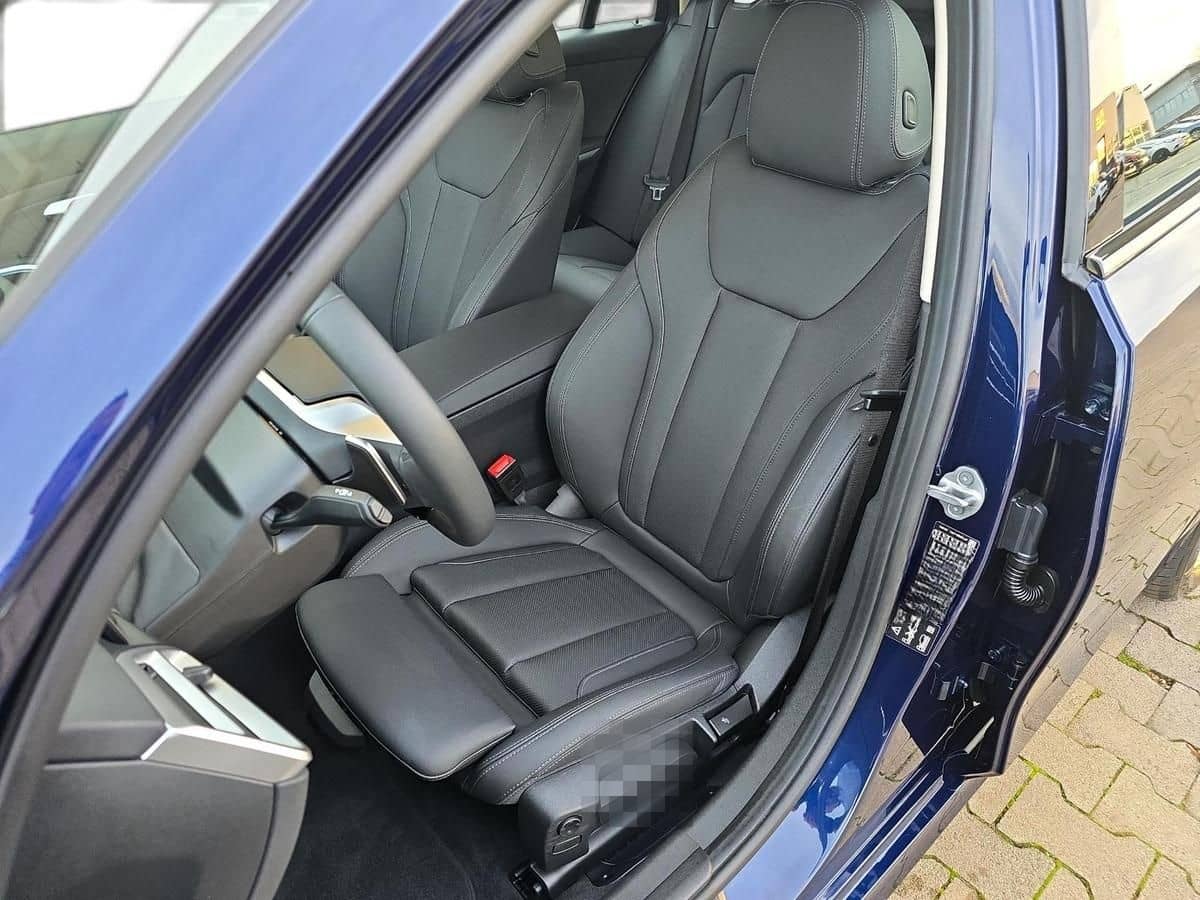 BMW 320 d xDr. Tour. Head-Up+DAB+Sportsitze+360°+Le foto 11