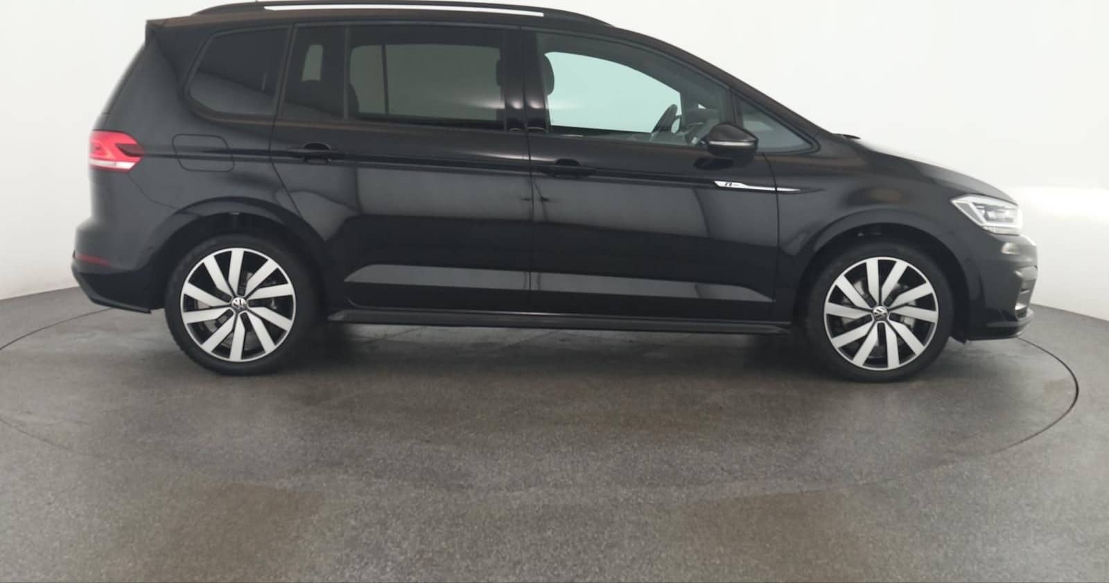 Volkswagen Touran 2.0 TDI DSG Highline R-Line 7 Pano 18 AHK foto 4
