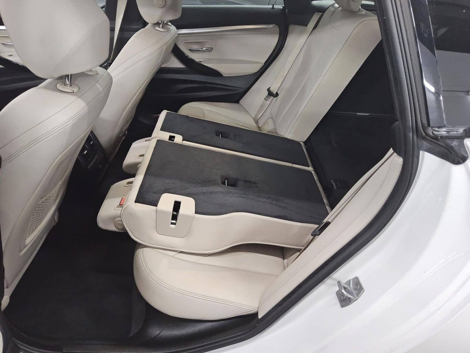 BMW 318 Gran Turismo Luxury-Line Navi LED Pano foto 13