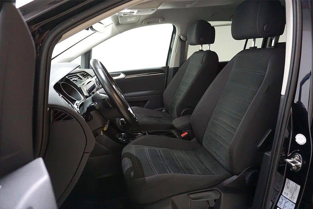 Volkswagen Touran 1.5TSI DSG Highline 7-Sitzer AHK Navi LED foto 7