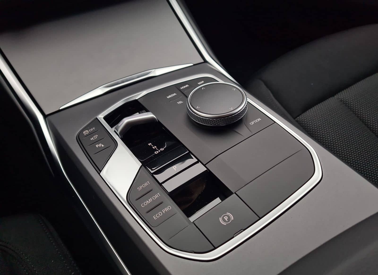 BMW 318d Touring foto 13