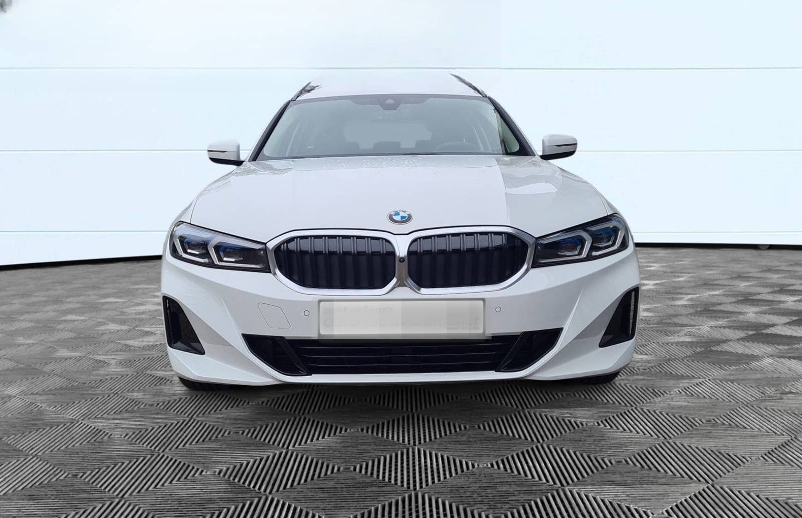 BMW 318d Touring foto 3