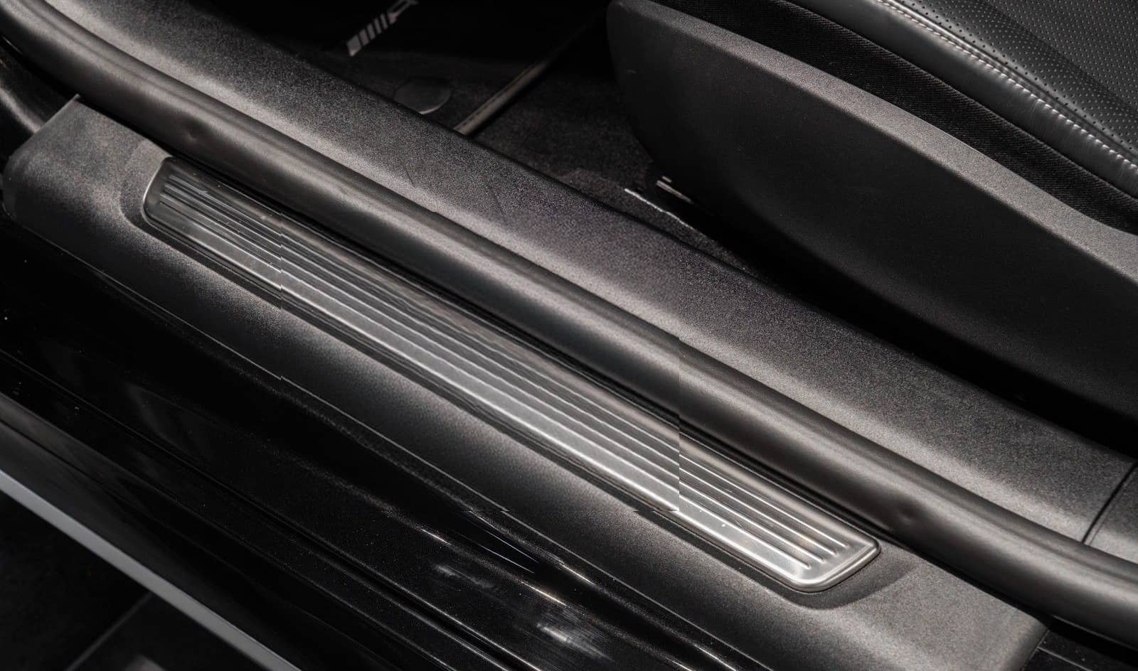 Mercedes-Benz SL 43 AMG Burmester V8 Styling 21" Räder foto 25