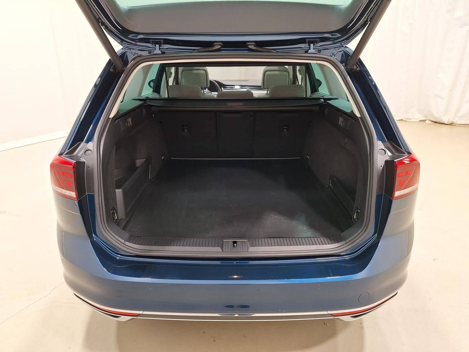 Volkswagen Passat Variant 1.4 TSI DSG GTE HuD|Navi|Pano|360 foto 14