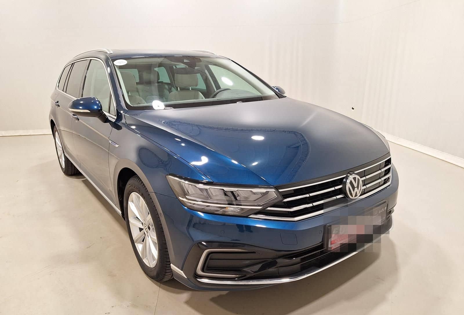 Volkswagen Passat Variant 1.4 TSI DSG GTE HuD|Navi|Pano|360 foto 9