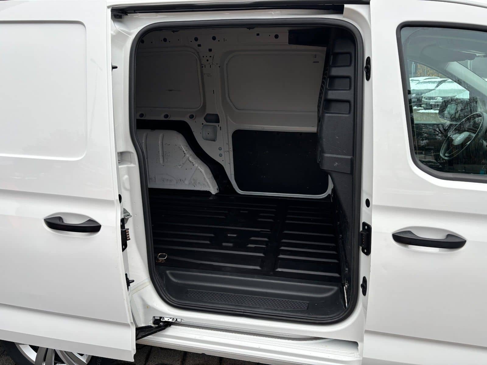 Volkswagen Caddy Cargo Maxi PDC KLIMA 1-HAND foto 11