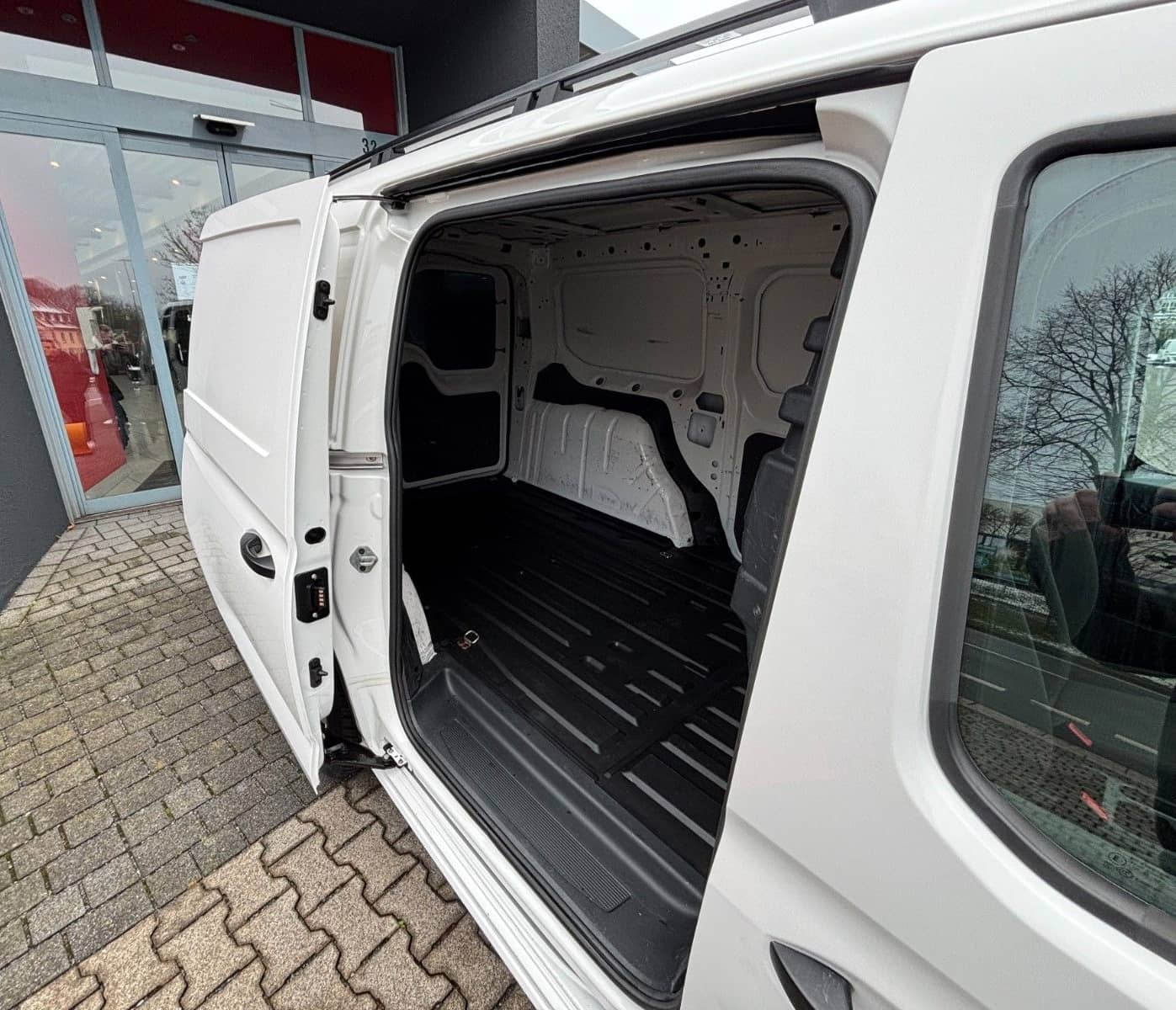 Volkswagen Caddy Cargo Maxi PDC KLIMA 1-HAND foto 12