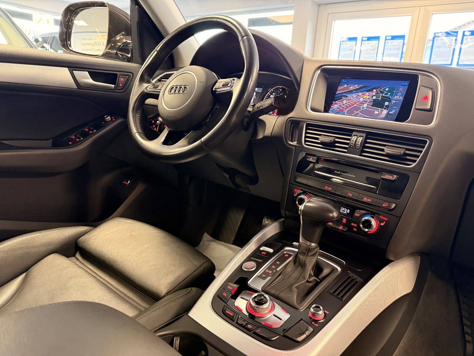 Audi Q5 3.0 TDI S-line/Quattro/Automatik/2.Hand/Navi foto 24