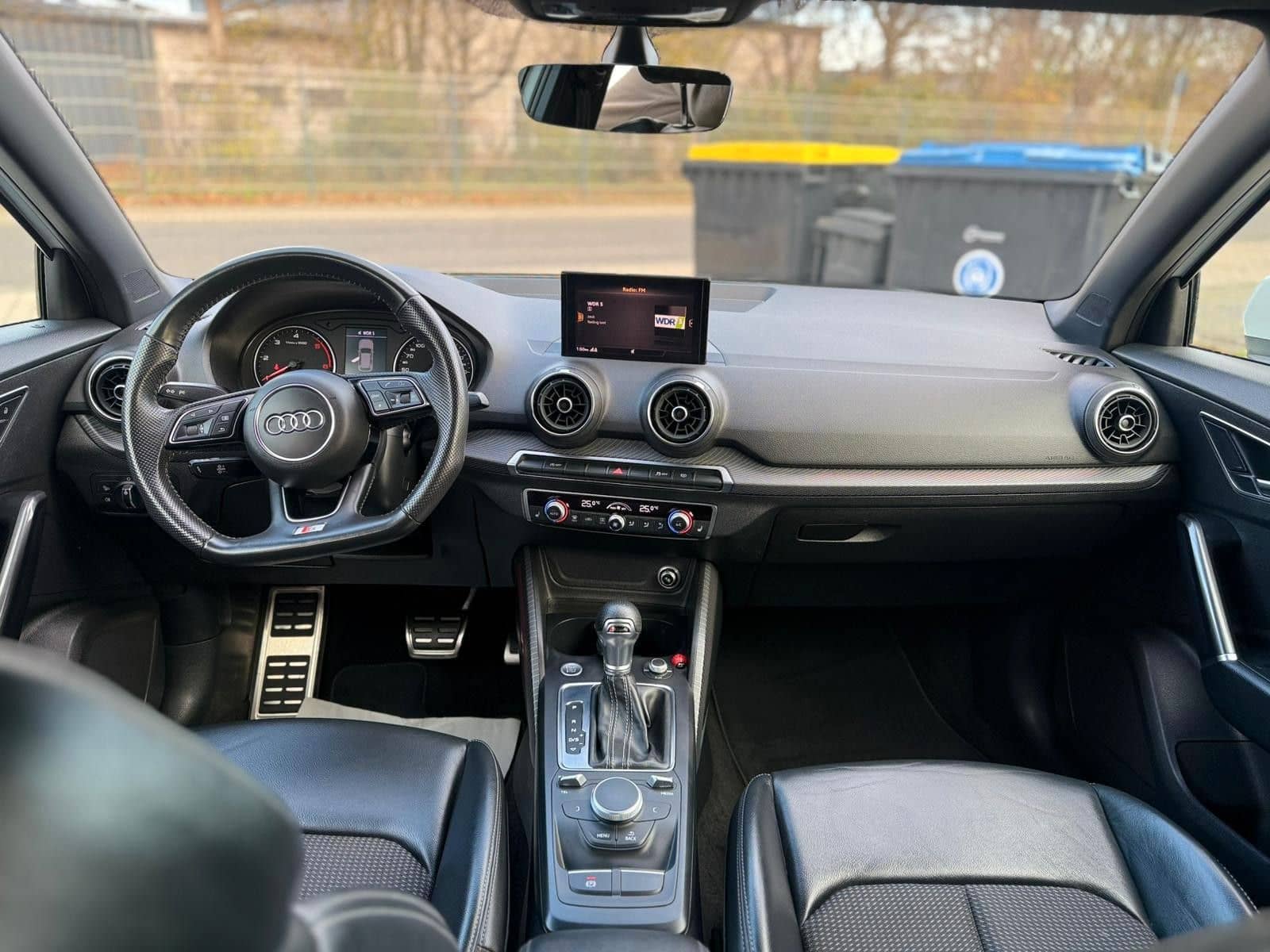 Audi Q2 QUATTRO 3x S-Line AMBIENTE NAVI PDC BLTH SHZ foto 12