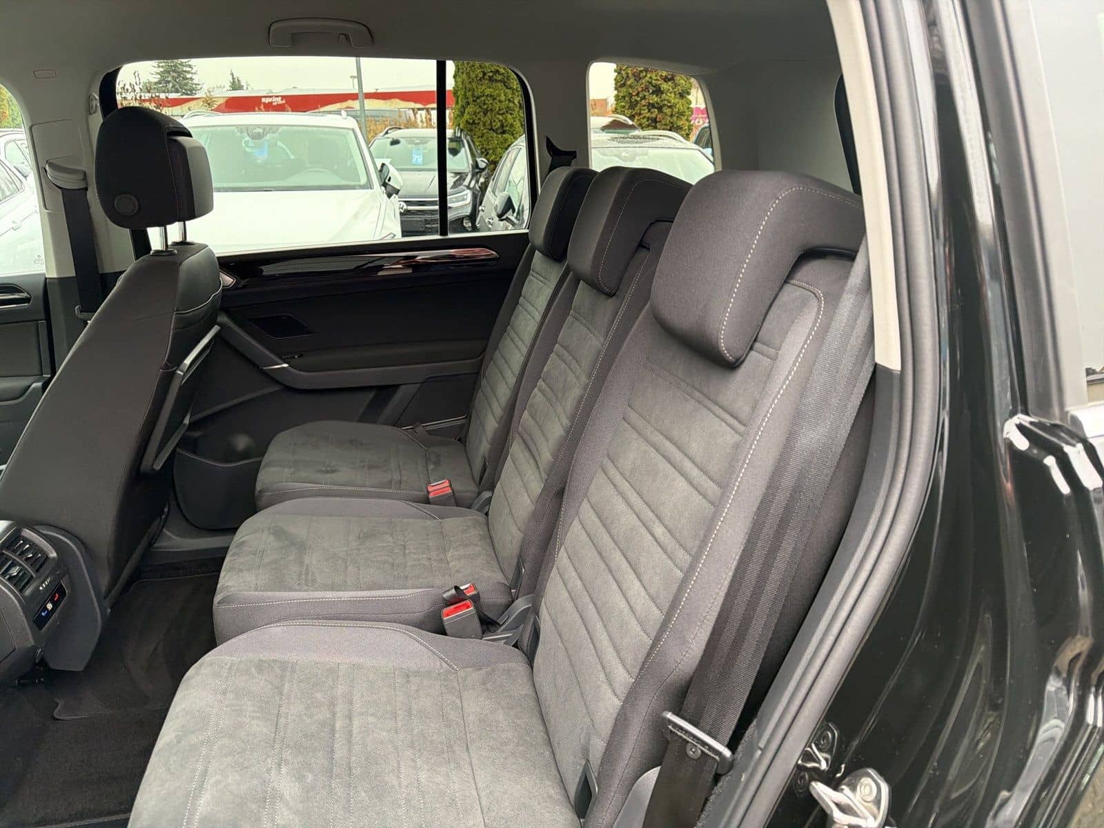 Volkswagen Touran Highline TSi DSG Navi AZV Kamera foto 8