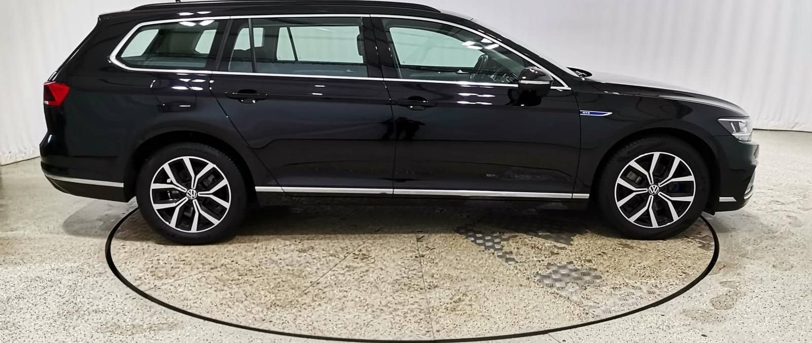 Volkswagen Passat Variant 1.4 TSI DSG GTE LED|Navi|ACC|Mass foto 25