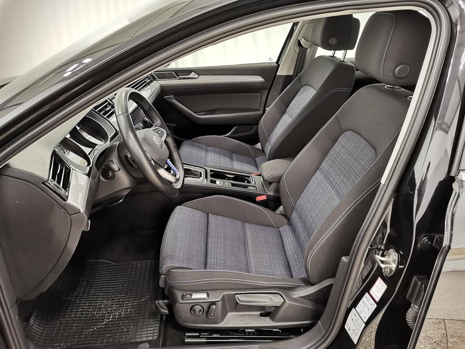 Volkswagen Passat Variant 1.4 TSI DSG GTE LED|Navi|ACC|Mass foto 7