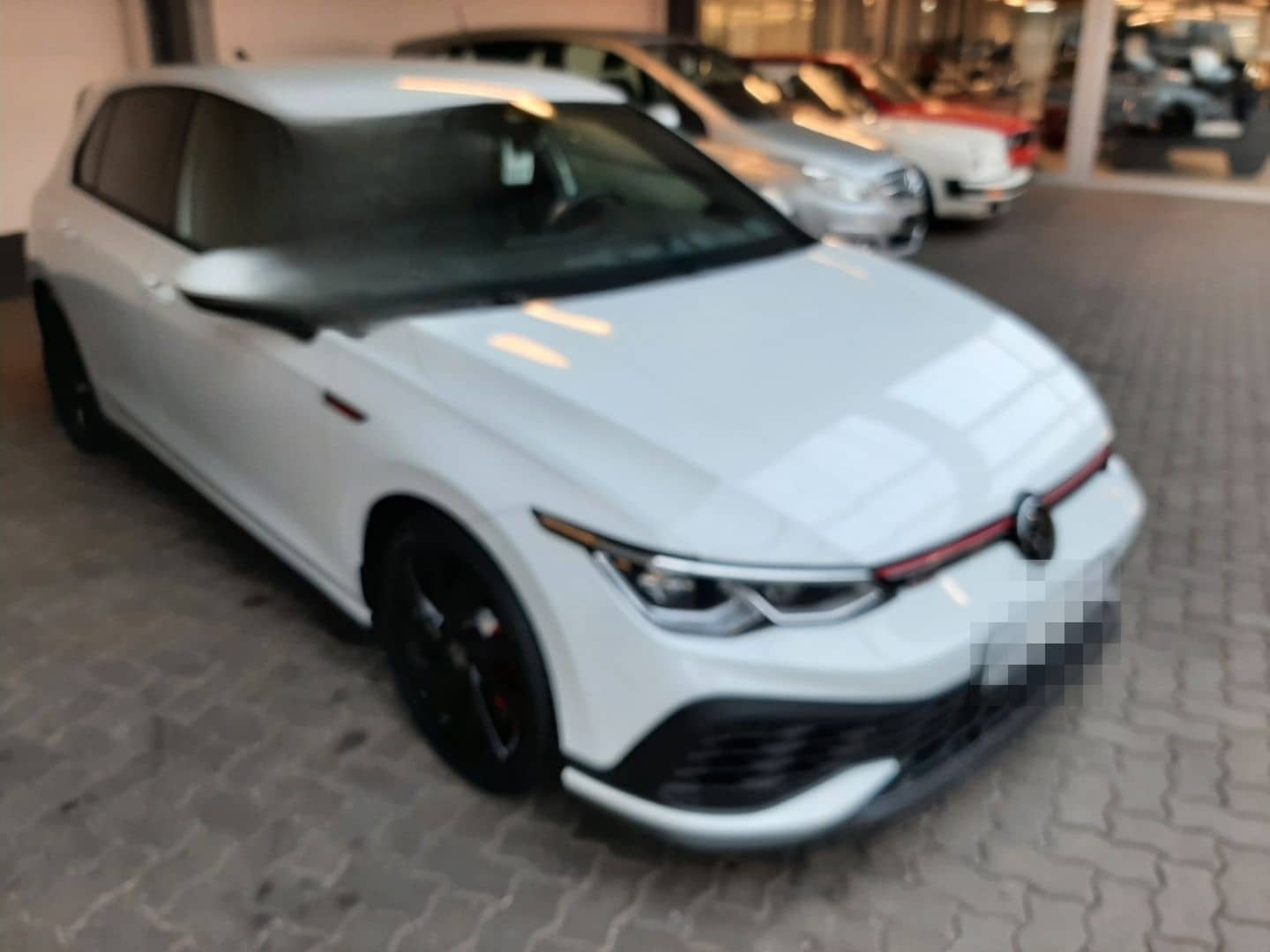 Volkswagen Golf VIII GTI Clubsport foto 2