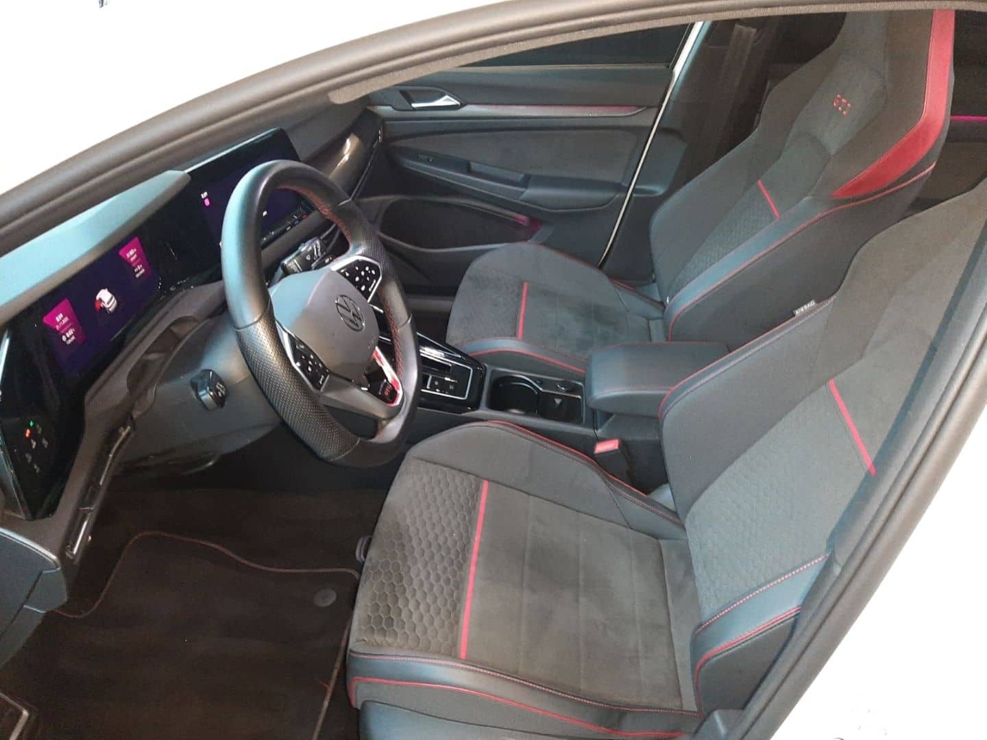 Volkswagen Golf VIII GTI Clubsport foto 7