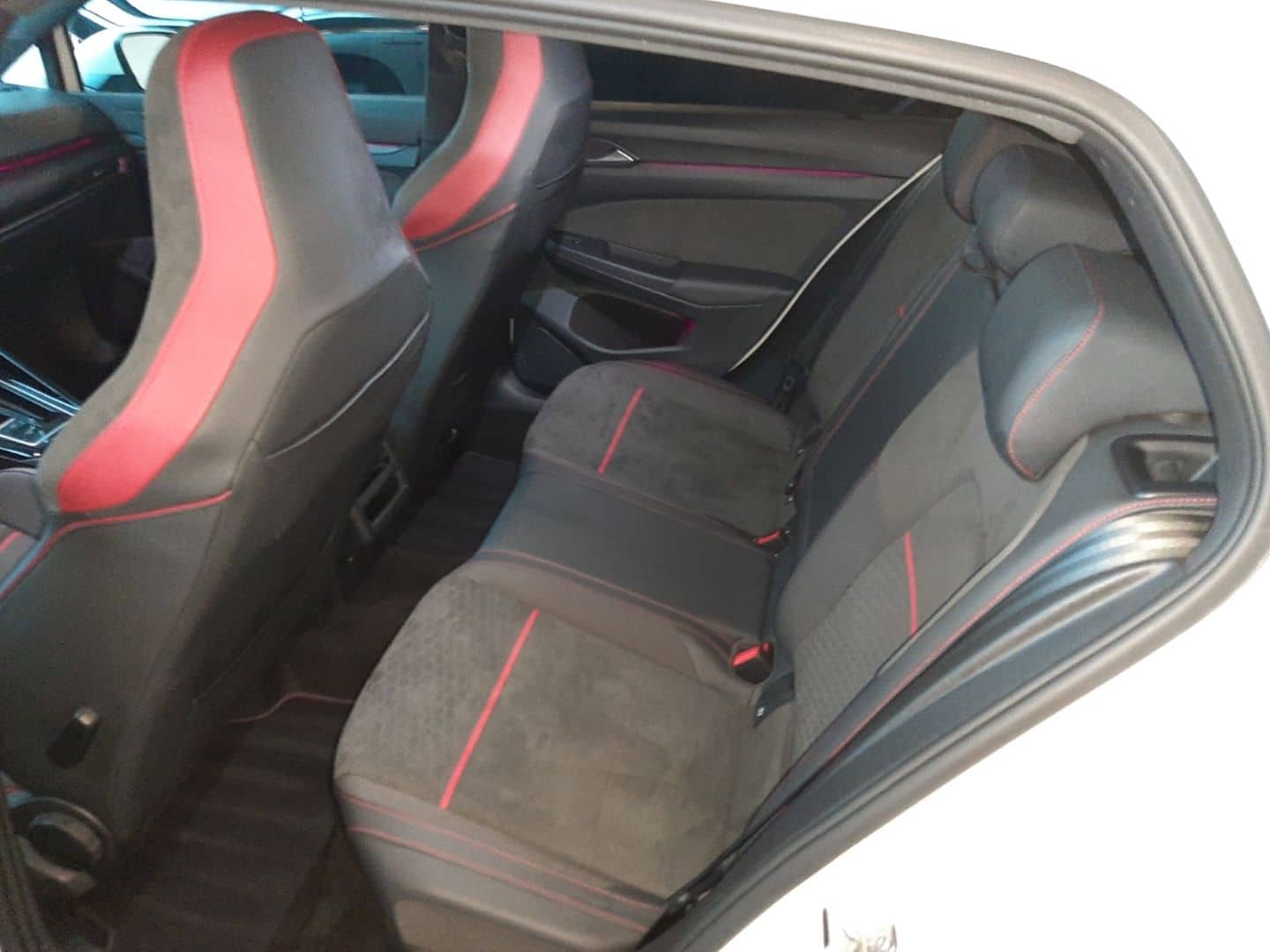 Volkswagen Golf VIII GTI Clubsport foto 8