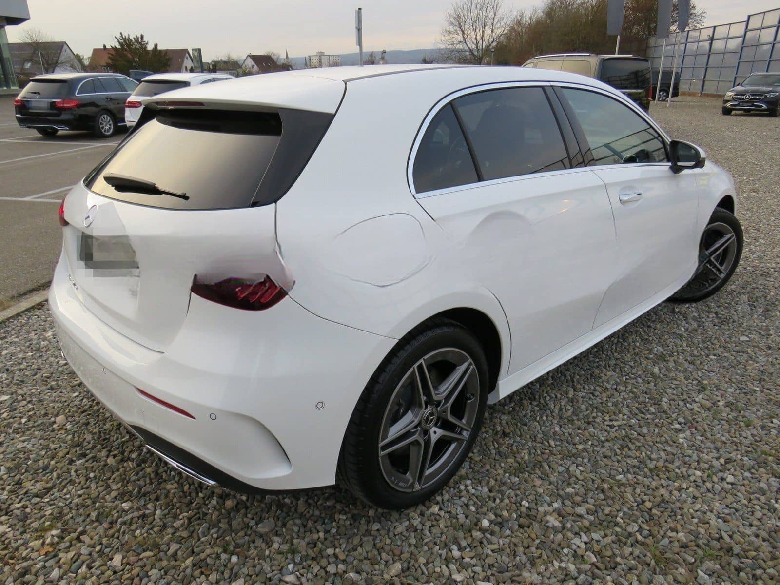 Mercedes-Benz A 250 e AMG Line Advanced Plus+MULTIB.+DISTR+AHK foto 2