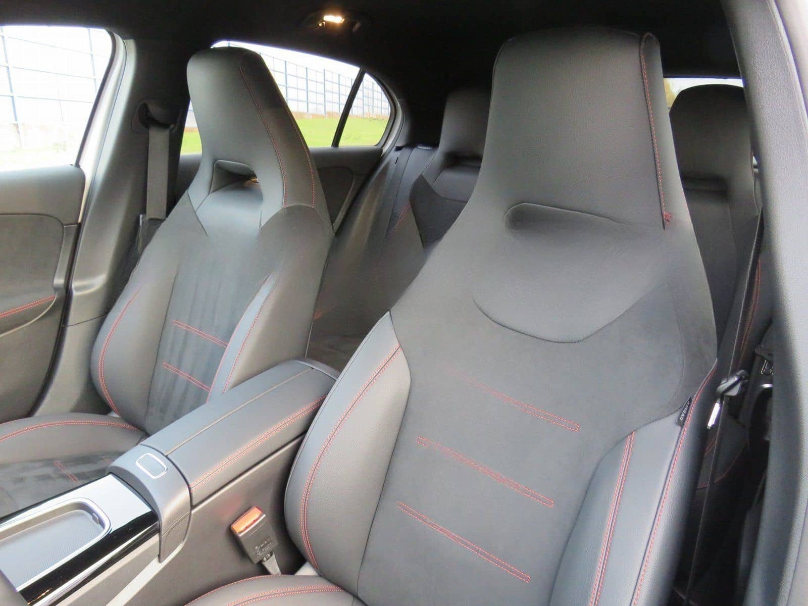 Mercedes-Benz A 250 e AMG Line Advanced Plus+MULTIB.+DISTR+AHK foto 11