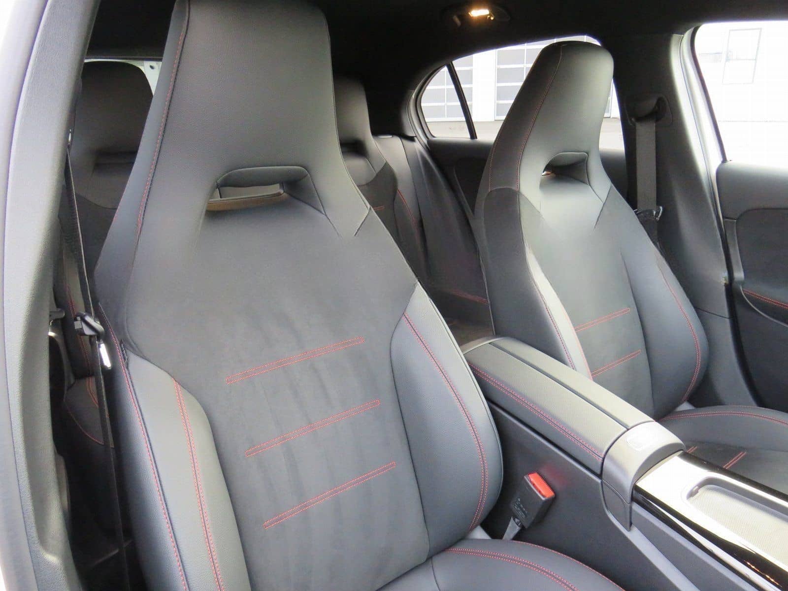 Mercedes-Benz A 250 e AMG Line Advanced Plus+MULTIB.+DISTR+AHK foto 12