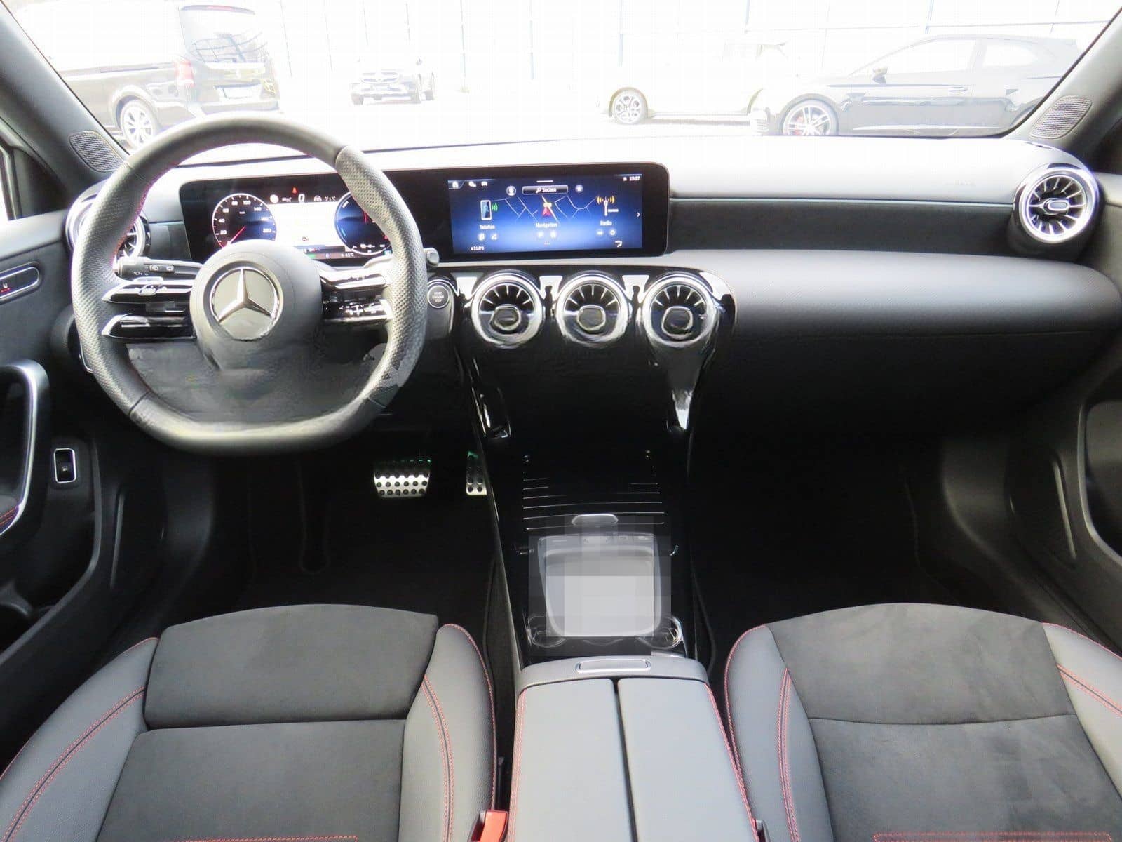 Mercedes-Benz A 250 e AMG Line Advanced Plus+MULTIB.+DISTR+AHK foto 16