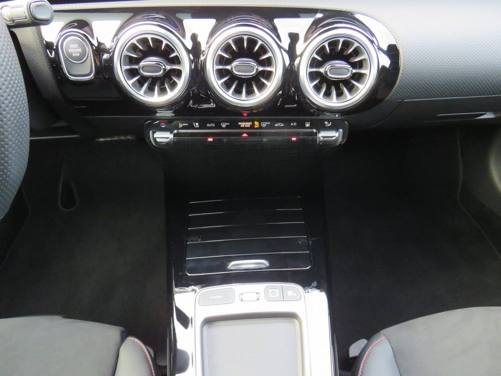 Mercedes-Benz A 250 e AMG Line Advanced Plus+MULTIB.+DISTR+AHK foto 21